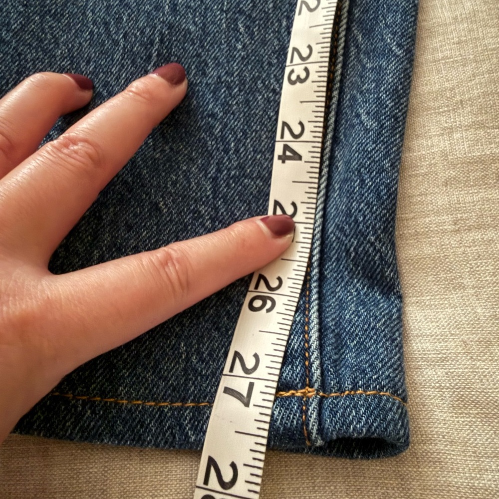 Levi's Ribcage Jeans - Picture 7 of 7